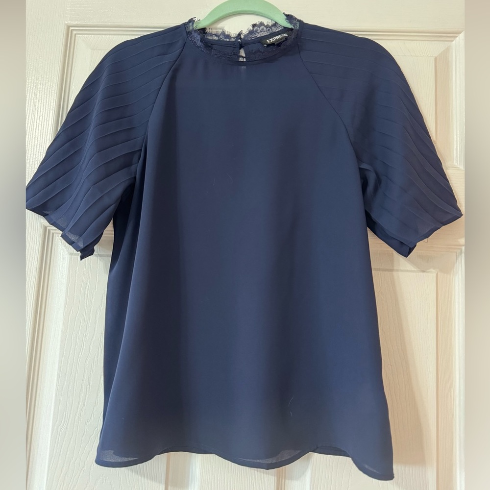 Express Blouse. Size S/P. Dark Blue.